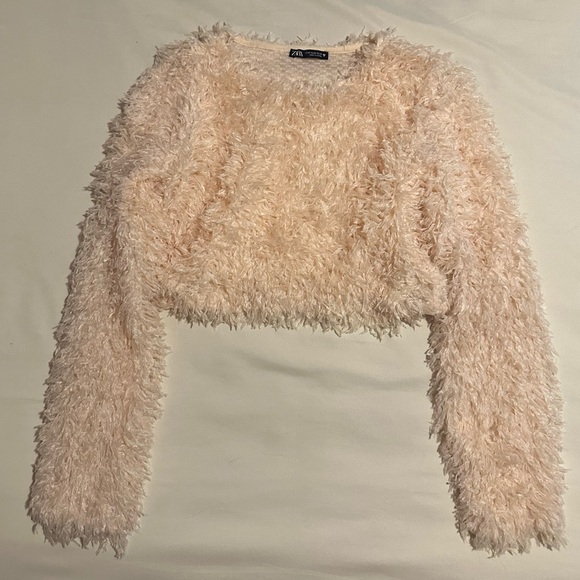 Zara Sweaters - Zara Feather Sweater